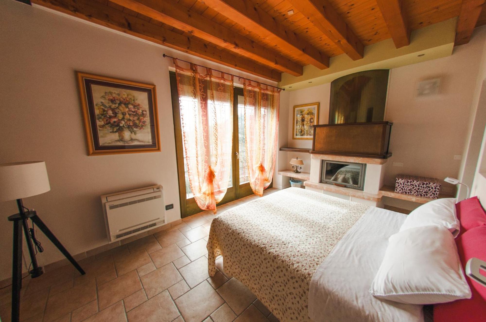 Casale Manzoni Apartment Verona Bagian luar foto