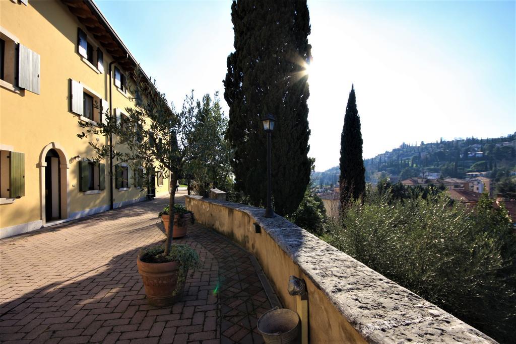 Casale Manzoni Apartment Verona Bagian luar foto